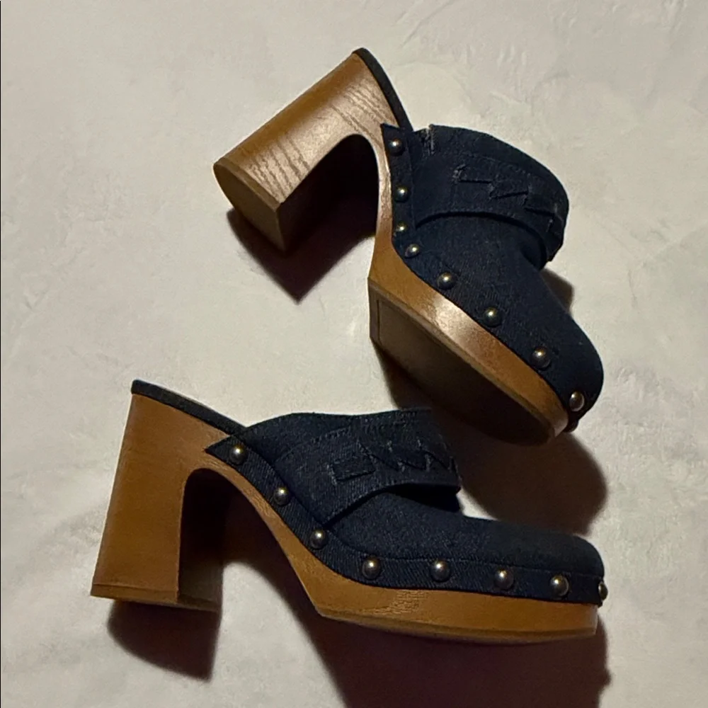 Lucky Brand Women's Denim Blue Mules - Picture 4 of 10